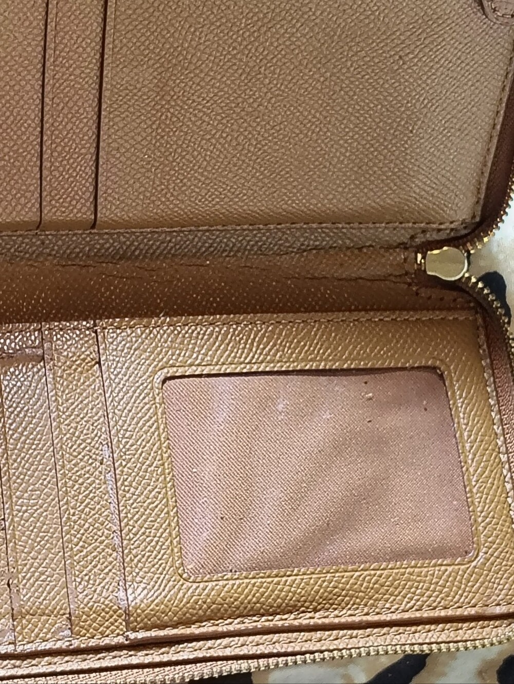 Coach Wallet - Picture 4 of 11